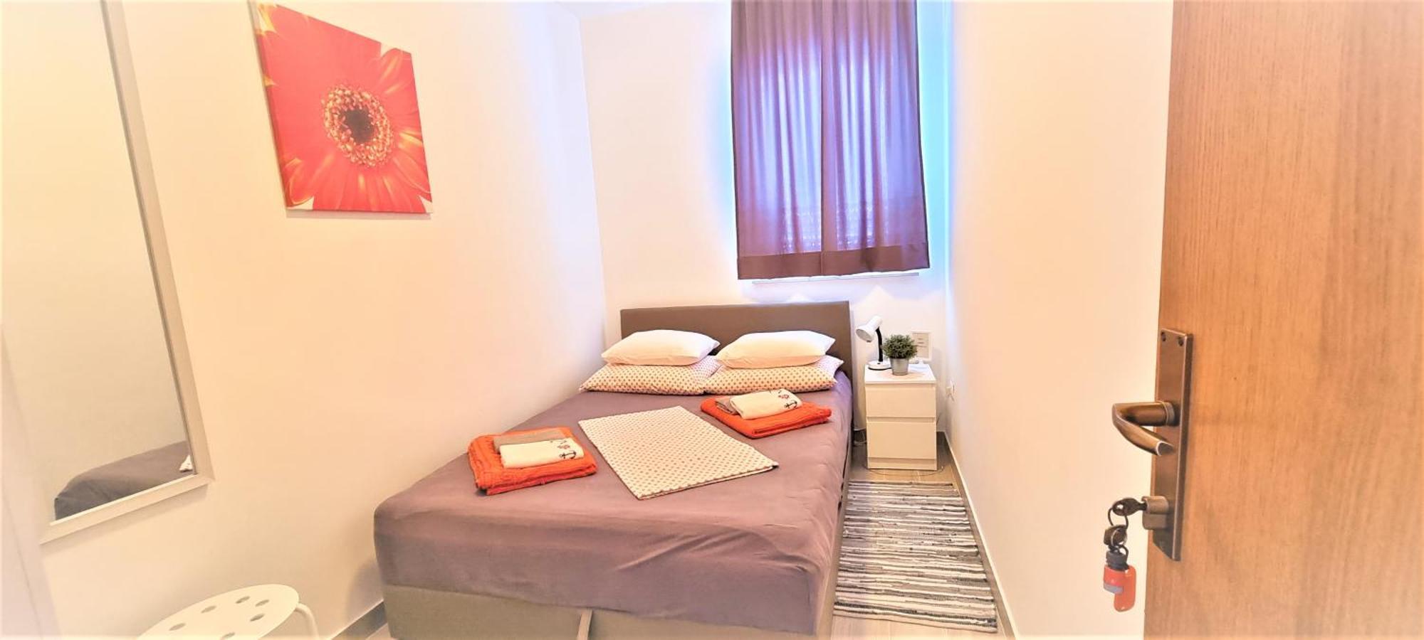 Guest House Jasna Новаля Екстериор снимка