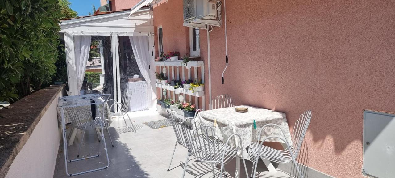 Guest House Jasna Новаля Екстериор снимка